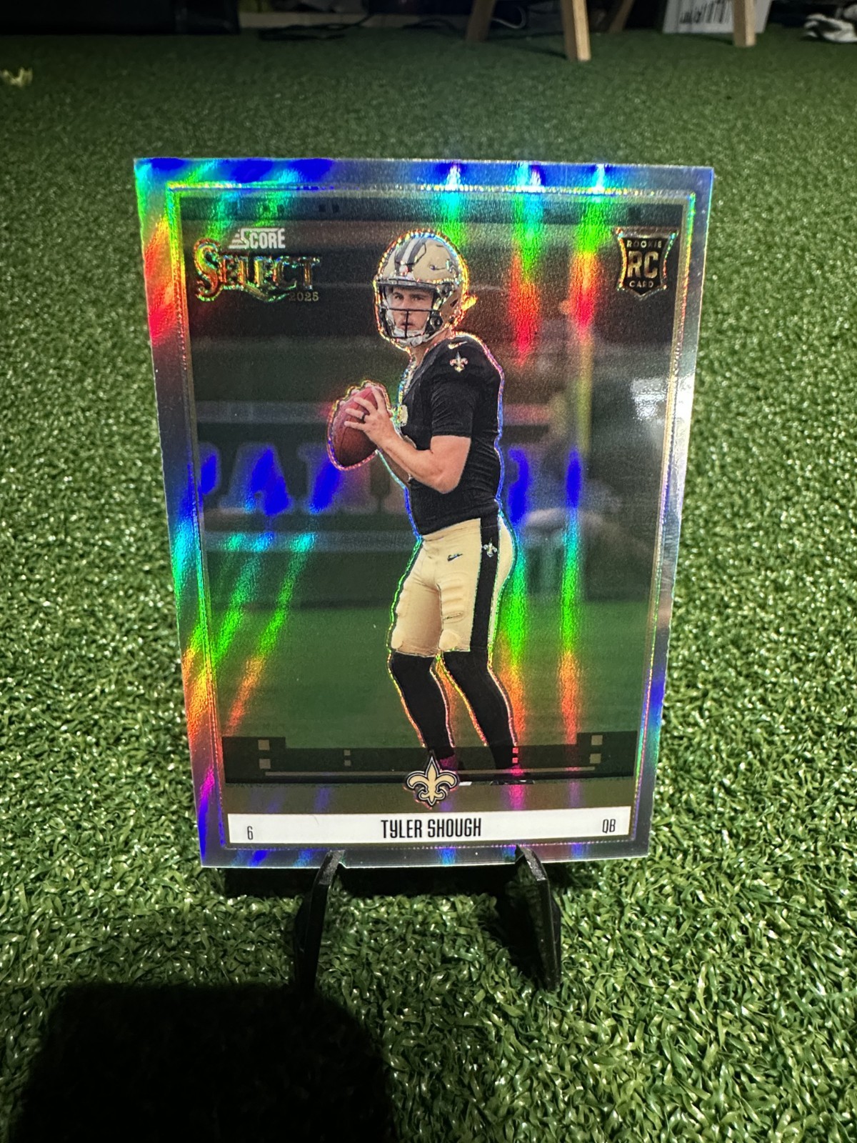 2025 Panini Select - Score Select Throwback Tyler Shough #8 Silver Prizm (RC)