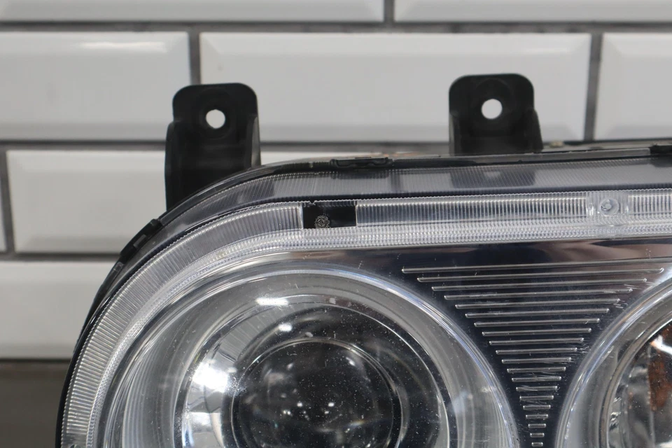 08-14 Dodge Challenger Driver Izquierdo LH Xenón HID Conjunto Faro Fabricante de Equipo Original Foto 2 de 4