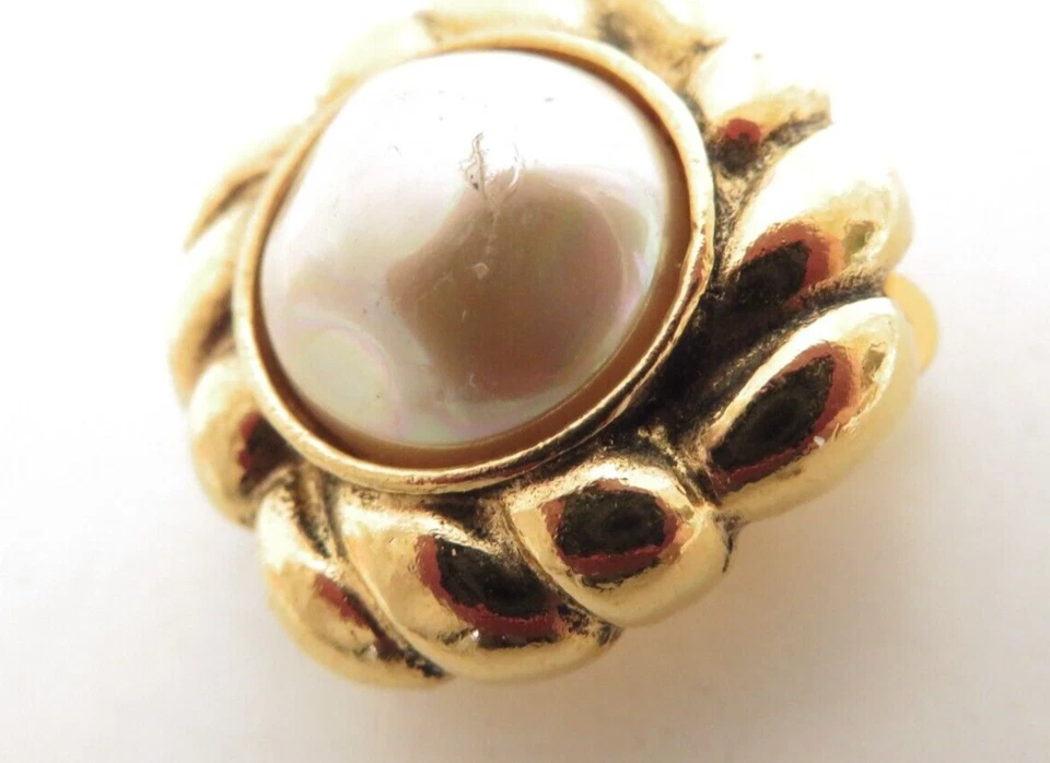 Authentische CHANEL Vintage Ohrringe mit Perlenimitat #39455 - Bild 3 von 4