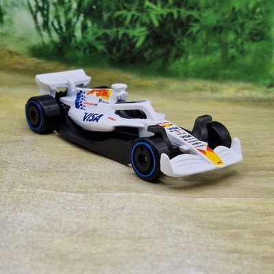 Hot Wheels F1 Racing Bulls Rennwagen Diecast Modell 1/64 (80) Top Zustand 