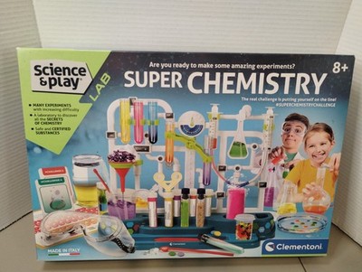 Super Chemistry Science and Play Lab Clementoni Made In Italy NOB Complete!