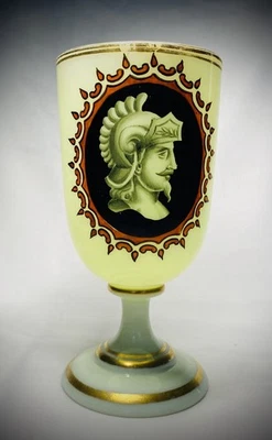 Antiker Milchglas/ Opalglas Portrait Pokal um 1900 handbemalt Böhmen - Bild 1 von 4