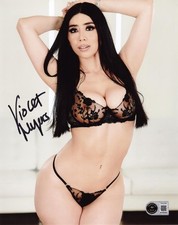 Violet Myers Signed 8x10 Photo Adult Star Authentic Autograph Beckett Witness
