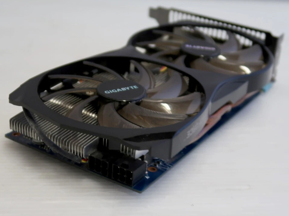 GeForce GTX 560, 1GB GDDR5, 256BIT, HDMI, Gigabyte GV-N56GOC-1GI, WORKING - Image 4 of 4