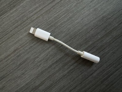 Apple Lightning to 3.5 mm Headphone Jack Adapter Original OEM iPhone 8+ X 11 12