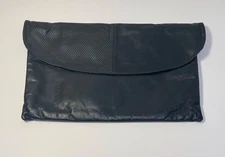 Vtg Karavan Black Leather Envelope Clutch Zip Closure Elegant Event Minimalist