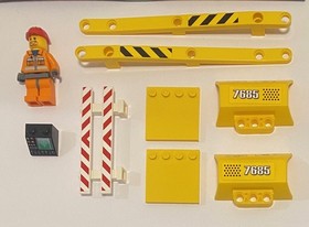 Lego 7685 Town City Construction Dozer Complete Pieces Missing Two stickers 2009