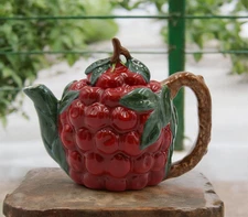 Ceramic Cherry Teapot, Afternoon Tea, Gift for Her, Gift for Mom, Kitchen Decor,