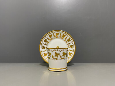 Sevres Gedeck Tasse UT Floraler Golddekor Goldmalerei Blätter 1.Wahl um 1813