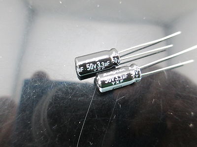 20 Condensatori Panasonic FC 2.2uF 50V 5x11mm 105&deg;C - Lotto Nuovo