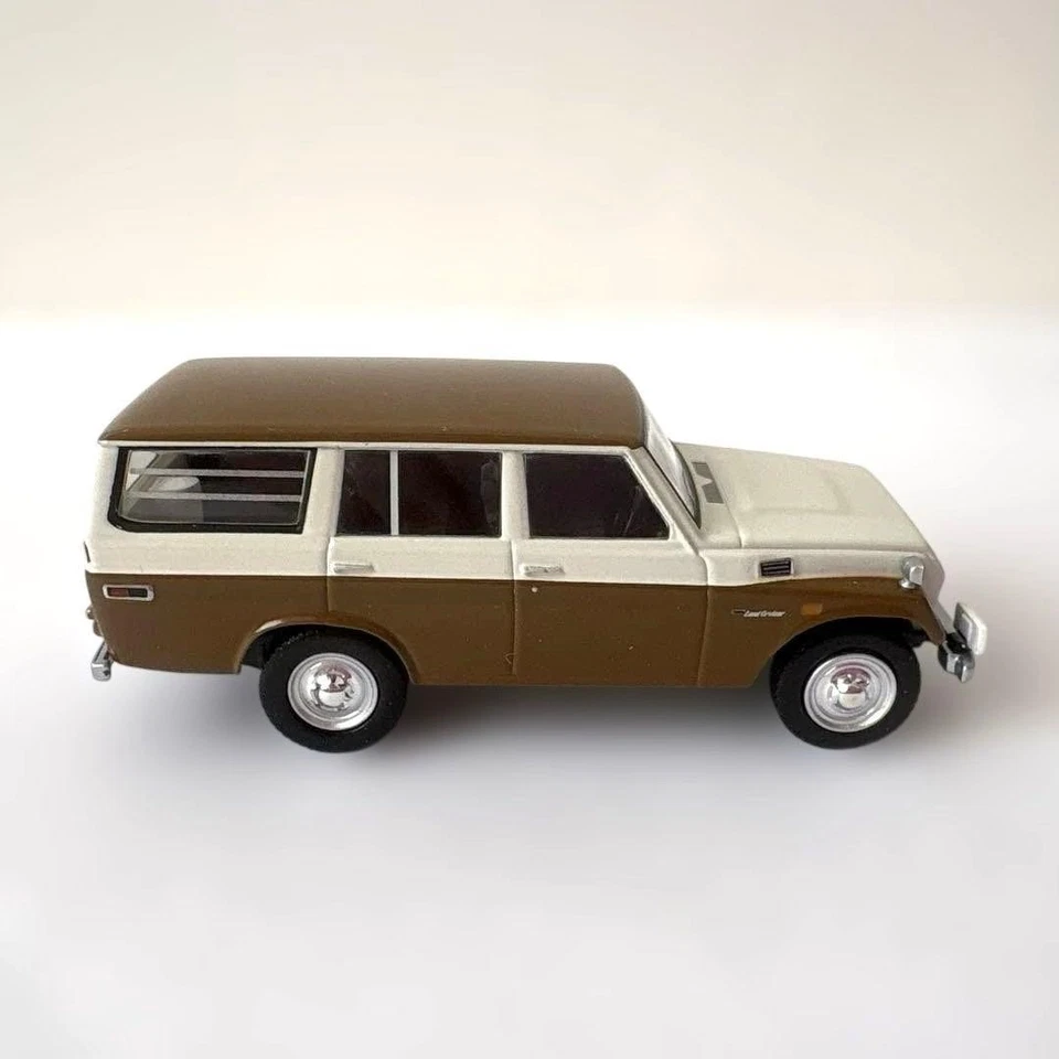 Tomica Limited Vintage Toyota Land Cruiser FJ56V Modello Tomytec Mini Car - Immagine 4 di 4