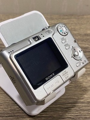 Sony Cyber-shot DSC-W35 7.2MP Digital Camera - Silver for sale