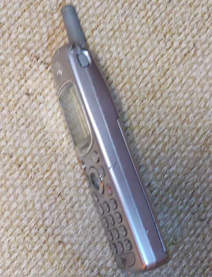 Panasonic EB-TX310ASW Raro Teléfono Celular TDMA Auriculares Conector Altavoces Tonos de Llamada  Foto 4 de 4