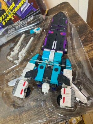 Transformers Legends LG 50 Six Changer Sixshot Head Master Takara