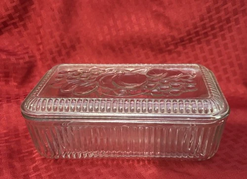 Federal Clear Glass Refrigerator Dish Ribbed 8.75x3x5” With Orchard Lid Vintage