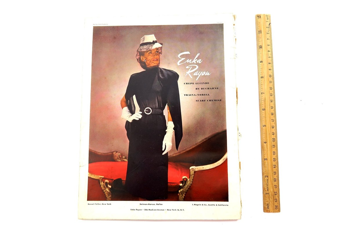 Vintage 1943 VOGUE Magazine from November 15th '43 Mag WWII Era