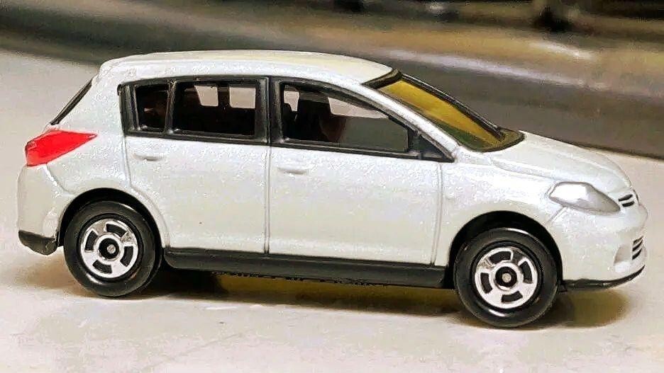Tomica Nissan Tiida White Pearl Color Sample | eBay