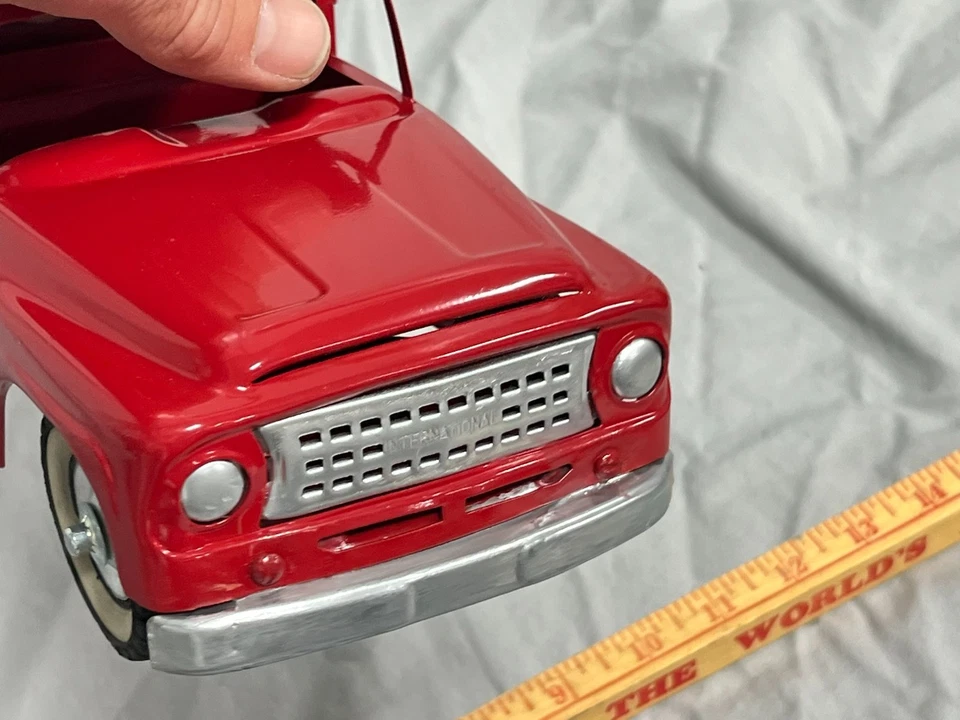 Tru-Scale Service Utility Truck Pressed Steel Repainted Red Ertl - Image 3 of 4