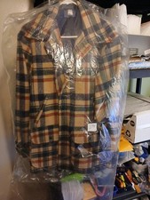 pendleton jacket Made In USA .PURE Virgin Wool Size Large .Pendleton Woolen Mill