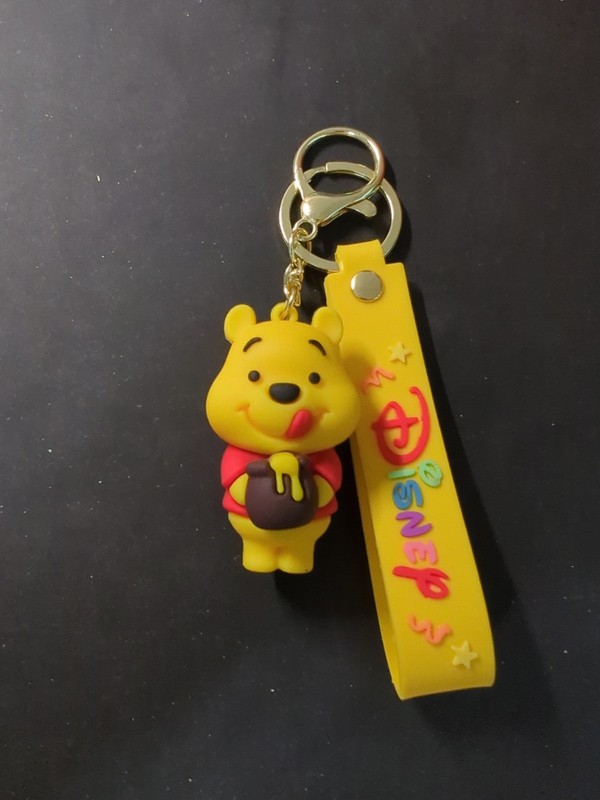 Winnie The Pooh Rubber & Metal Keychain Disney New! Fast Shipping!