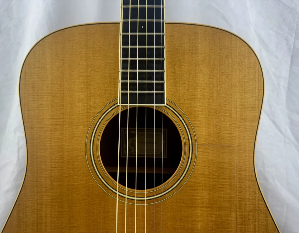 Beautiful JEAN LARRIVEE D-03R Acoustic Guitar Larrivee, W Hard Case - Image 3 of 4