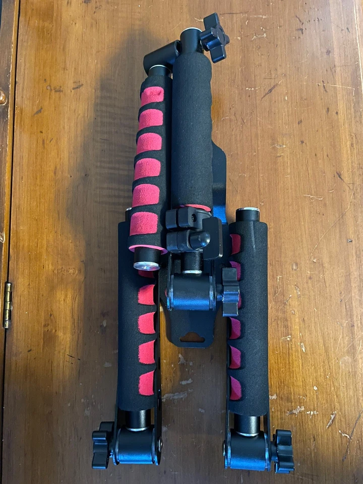 Neewer  Alloy Foldable Rig Movie Kit Film Making System Shoulder Mount Rig - Image 2 of 4