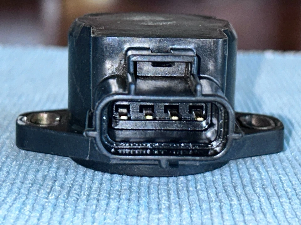 Датчик положения дроссельной заслонки 92-96 Suzuki Sidekick Tracker 1,6 л 16 В MPFI TS60-6 - Изображение 3 из 4