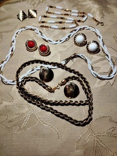 Vintage Crown Trifari Mixed Stamps Gold Tone Necklace Earrings 8 Piece