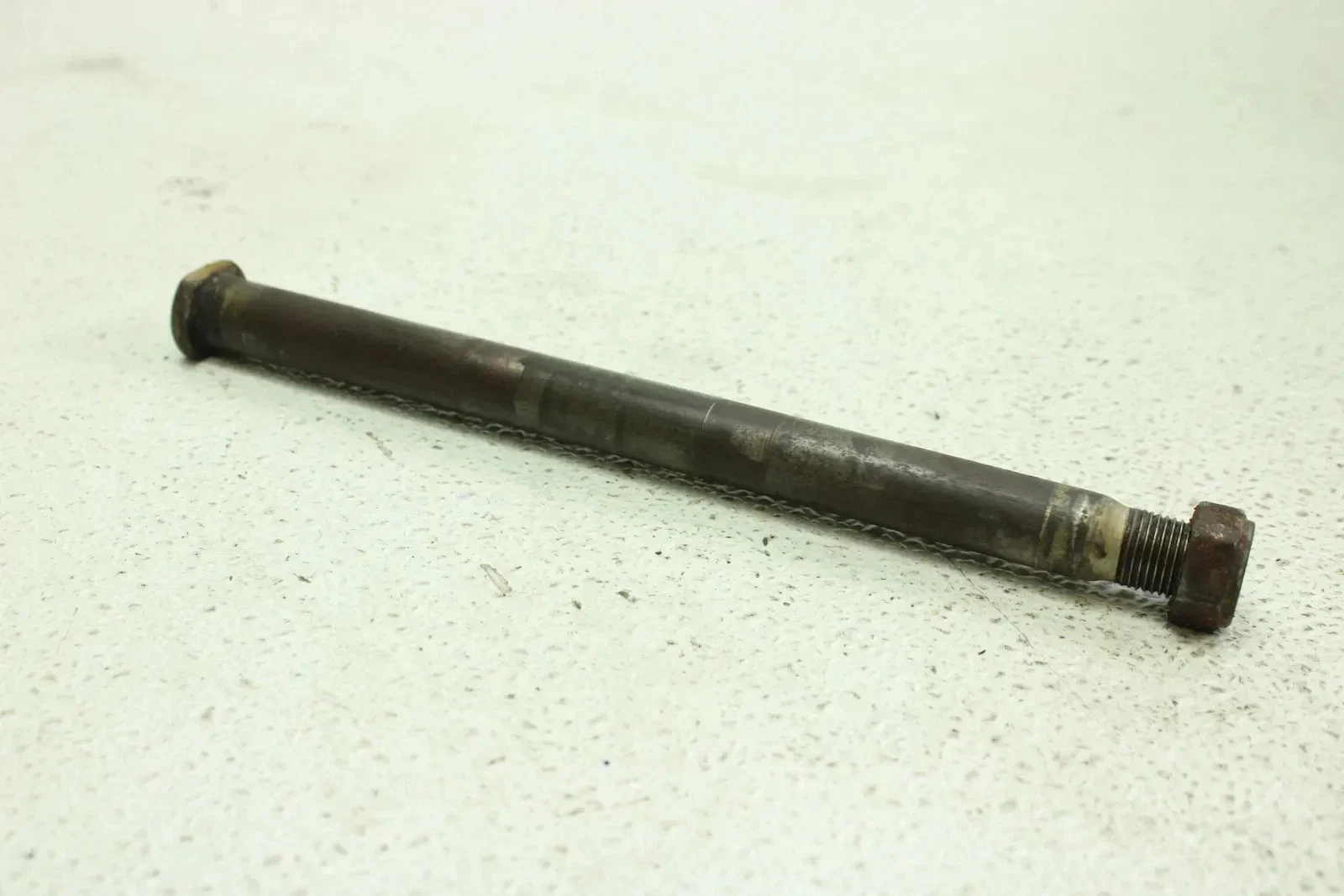 2004 Yamaha YZ250F OEM Swingarm Bolt 5NY-22141-01-00 B4430