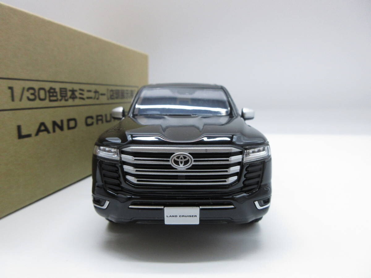 トヨタ　ランドクルーザー300  1/30スケール Amazon | ランドクルーザー 300 ZX ミニカー 1/30 カラー