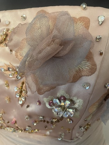 Wedding Dress/Ballgown Fits Size 10/12 Dusky Rose Fairytale Princess £1300 - Picture 5 of 17
