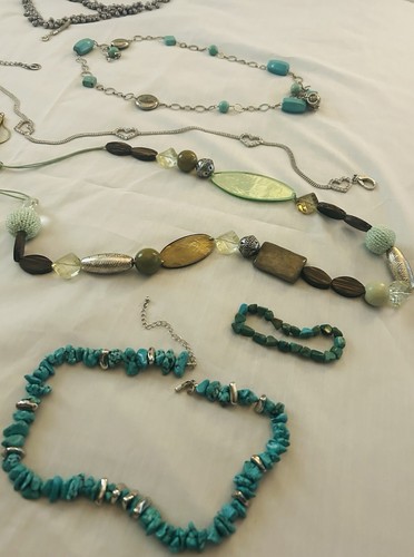 Costume Jewellery Bundle - Picture 12 of 12