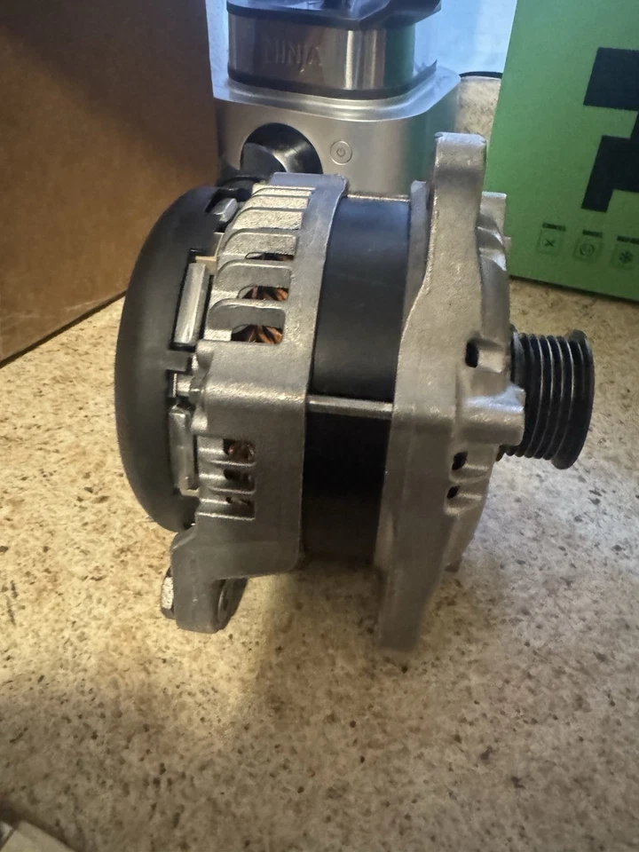 ALTERNADOR 370 amperios para Lincoln MKX V6 2011-2015 3,7 L, Foto 3 de 4