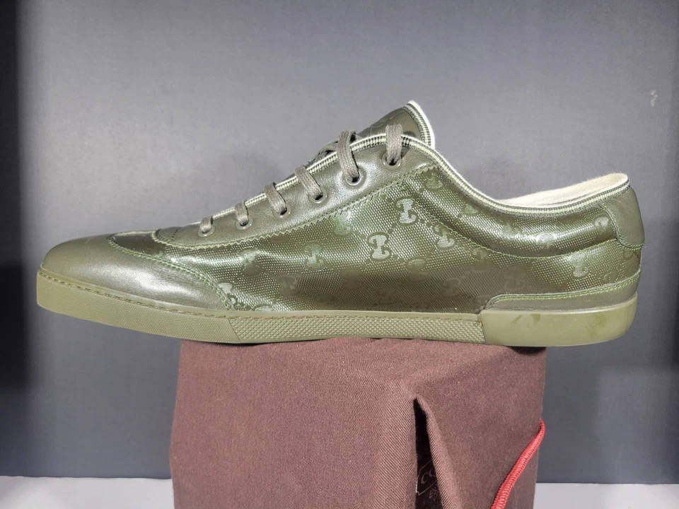Zapatillas bajas Gucci de cuero verde oliva y lona recubierta GG Imprime talla 14 Foto 4 de 4
