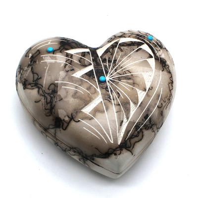 Navajo Indian Horsehair Carved Pottery heart-Shaped Trinket Box Signed