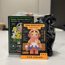 Pop Mart Mega Space Molly 100 Series 2-B: Secret Cheer Bear