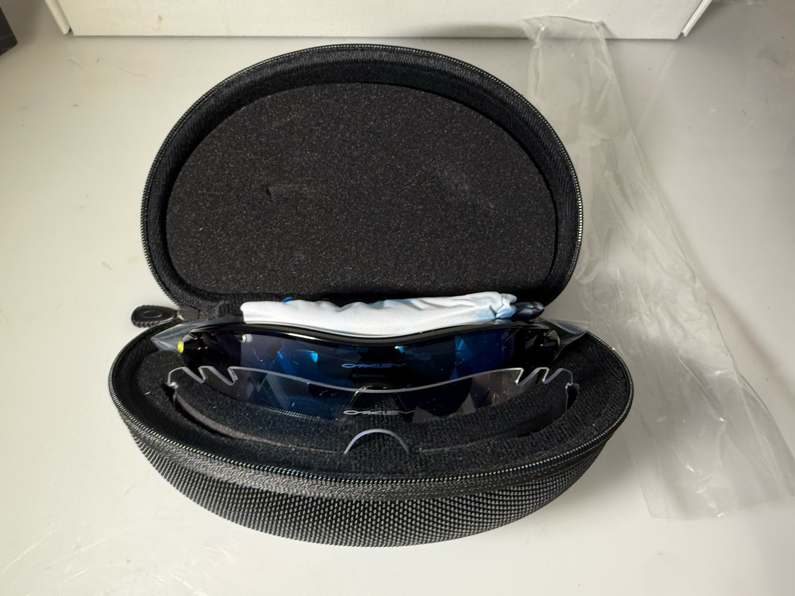 NEW SUPER RARE OAKLEY FATHOM COLLECTION RADARLOCK  PATH VENTED 2 LENS image 2