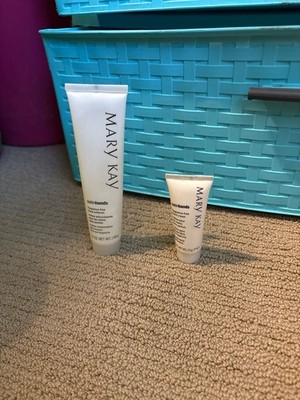 Mary Kay Satin Hands Fragrance-Free Softener 2.1 oz & Travel Size Hand Cream Set