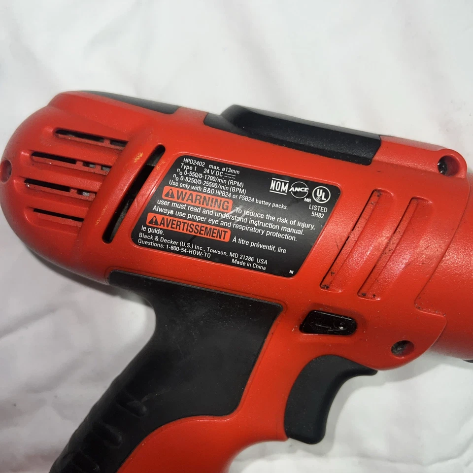 Taladro inalámbrico Black & Decker 24 voltios HPD2402 usado Foto 4 de 4