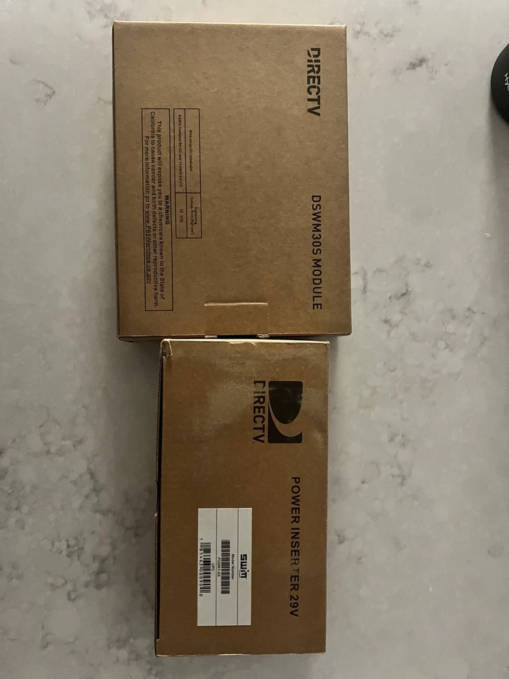 DirecTV SWM Multiswitch 30 SWM with power inserter, 2 splitters - Image 3 of 4