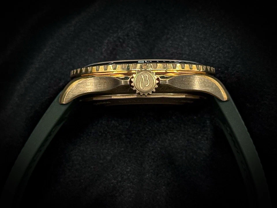 Reloj automático Breitling Superocean para hombre 42 esfera verde bronce N17375201L1S1 Foto 4 de 4