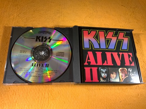 F9-71 KISS Alive II - DOUBLE CD - 1977 - CD - 822 781-2 M-2 - ROCK - Picture 4 of 10