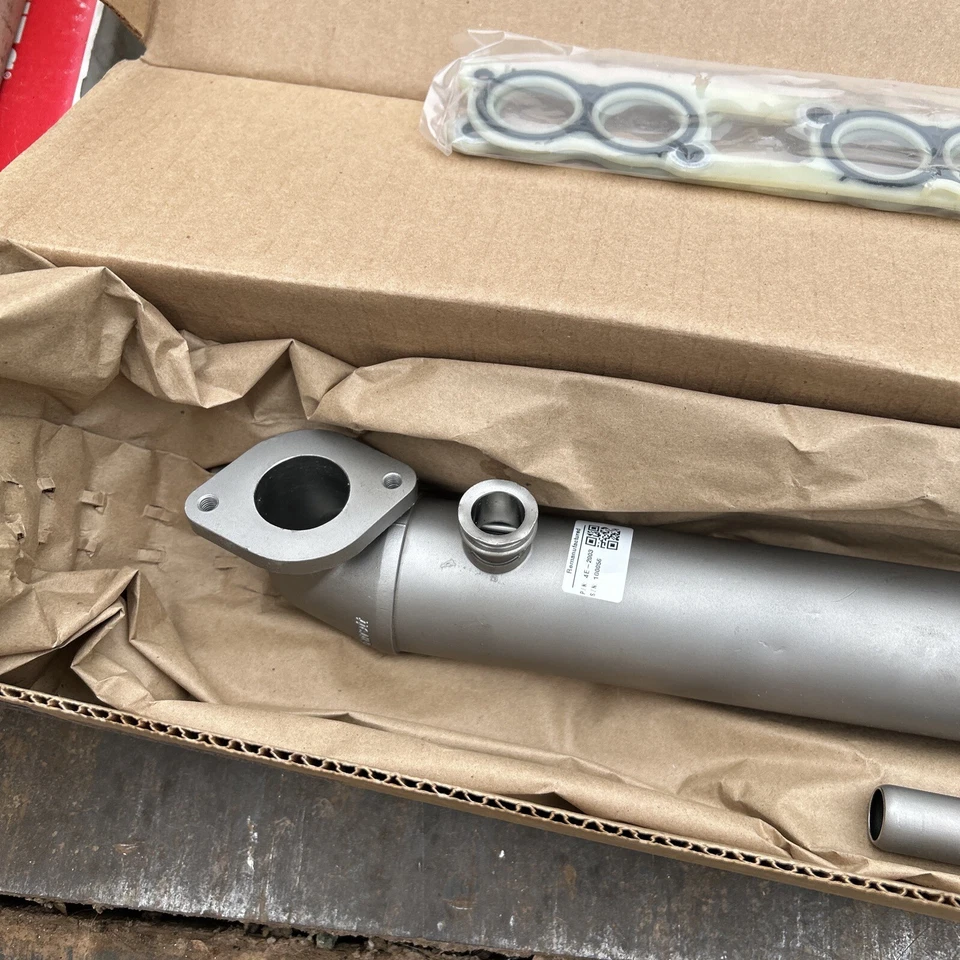 Refrigerador Cardone EGR para Ford Excursion Super Duty 2003 2004 Foto 2 de 4