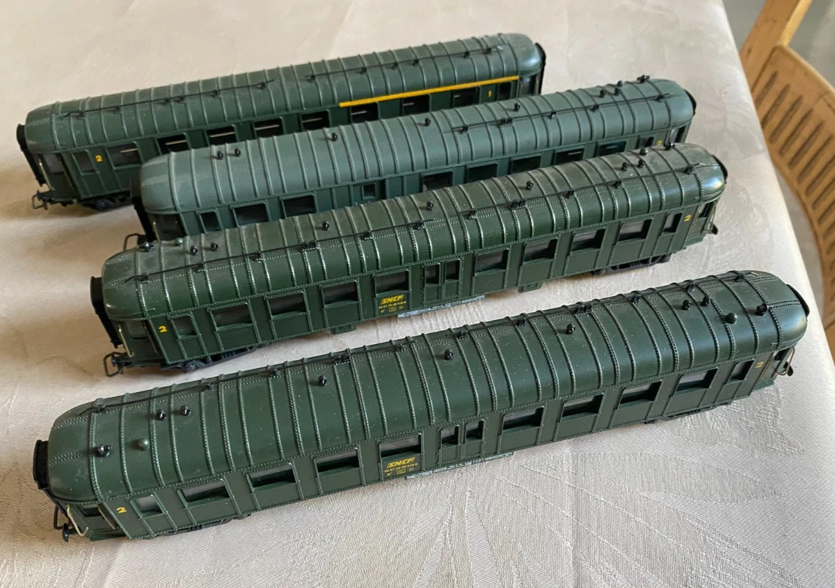 FRANCE TRAINS 1/87 HO 221 VOITURE VOYAGEUR A RIVET 1e CLASSE COMPARTIMENT OCEM SNCF AMENAGÉ / NEUF - Collection
