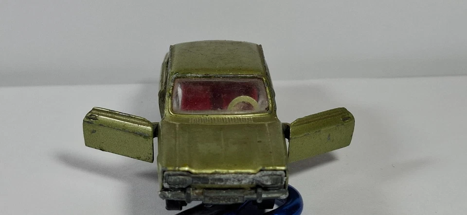 FORD ESCORT GT 1/66 Schuco verde - Immagine 3 di 4