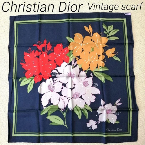 Foulard vintage Dior en soie motif floral bleu marine 30,7x30,3 pouces mode femme
