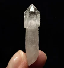 Cool Quartz Scepter with Nice Etching 28.5cts