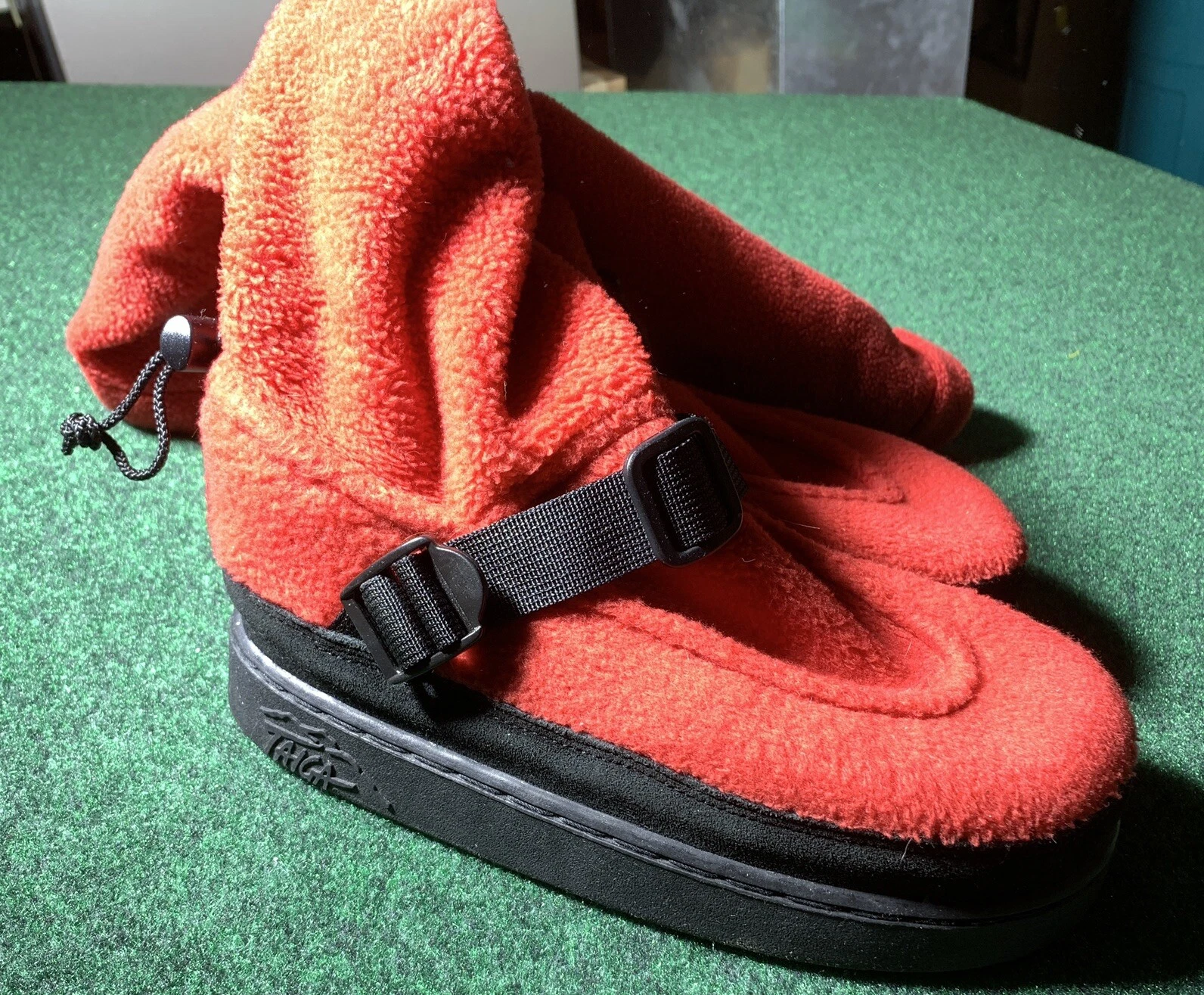 Snowdogs Taiga Boots Women's 8 Men's 6 Red Polar Fleece Tall Winter Snow