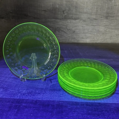 Vintage Federal Glass Raindrops Uranium Green 6 Inch Dessert Plates Set Of 6