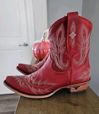 Lane Women's Lexington Bootie, Smoldering Ruby, Size 7.5 - E/C - No Box